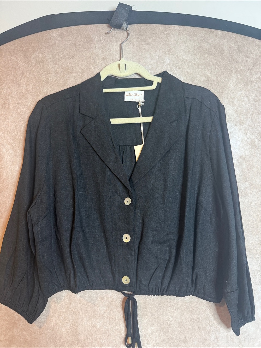 Allie rose Black Button-Front Drawstring Hem Blouse